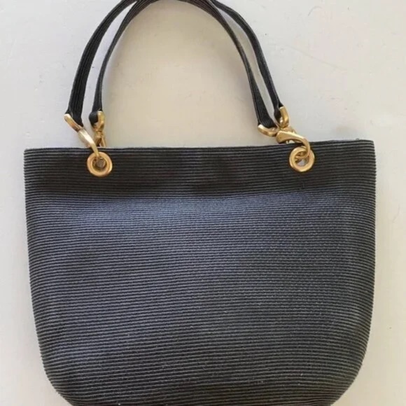 Eric Javits Squishee Clip Straw Tote Shoulder Bag Black EUC Great Yearround Bag - Picture 4 of 7